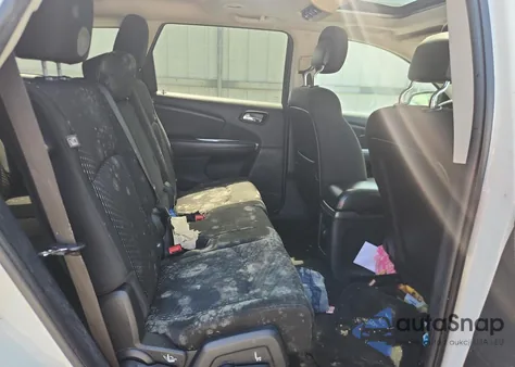 2015 Dodge Journey Sxt z USA, uszkodzony, nr VIN 3C4PDDBG7FT589581